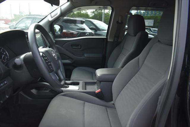 2022 Nissan Frontier Crew Cab S 4x2