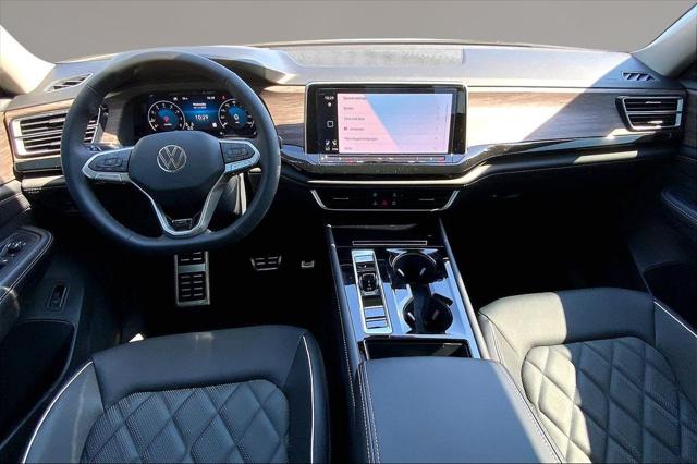 2026 Volkswagen Atlas SEL Premium R-Line