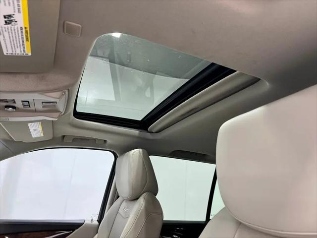 2017 Cadillac Escalade Luxury