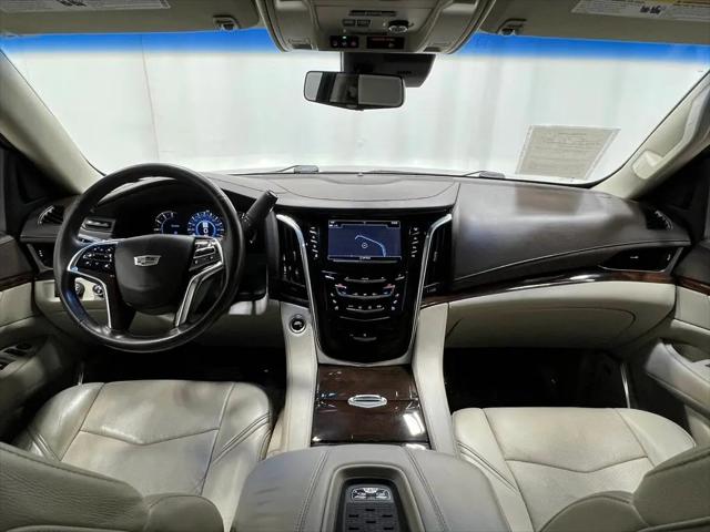 2017 Cadillac Escalade Luxury