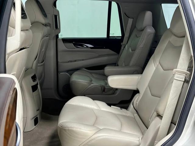 2017 Cadillac Escalade Luxury
