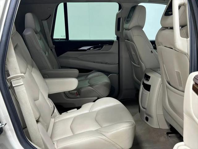 2017 Cadillac Escalade Luxury