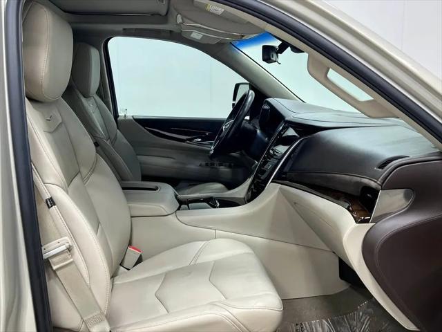 2017 Cadillac Escalade Luxury