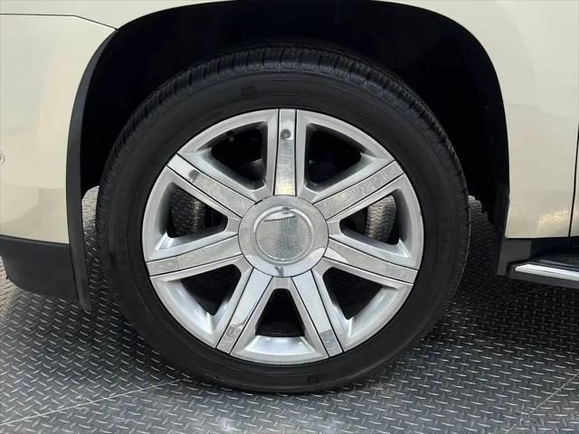 2017 Cadillac Escalade Luxury