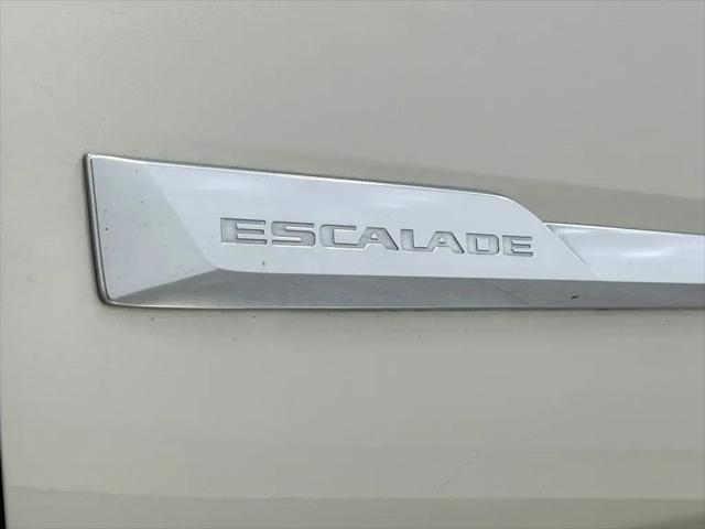 2017 Cadillac Escalade Luxury