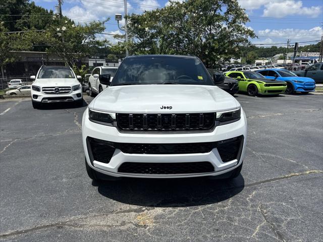 2026 Jeep Grand Cherokee GRAND CHEROKEE SUMMIT 4X4