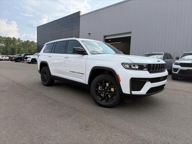 2026 Jeep Grand Cherokee L GRAND CHEROKEE L LAREDO ALTITUDE 4X2 2026 Jeep Grand Cherokee L GRAND CHEROKEE L LAREDO ALTITUDE 4X2