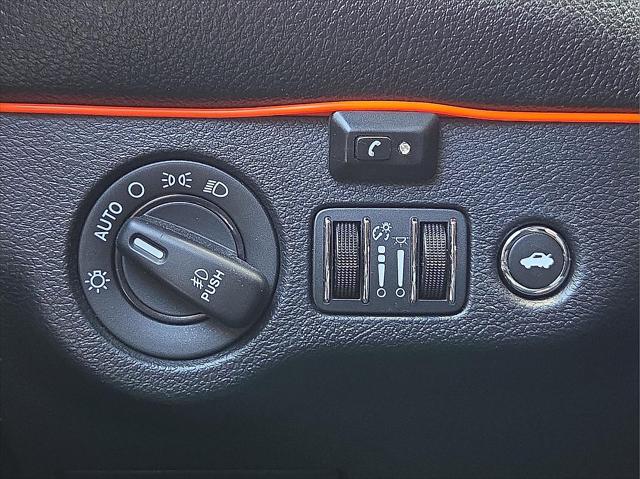 2015 Dodge Challenger R/T Plus