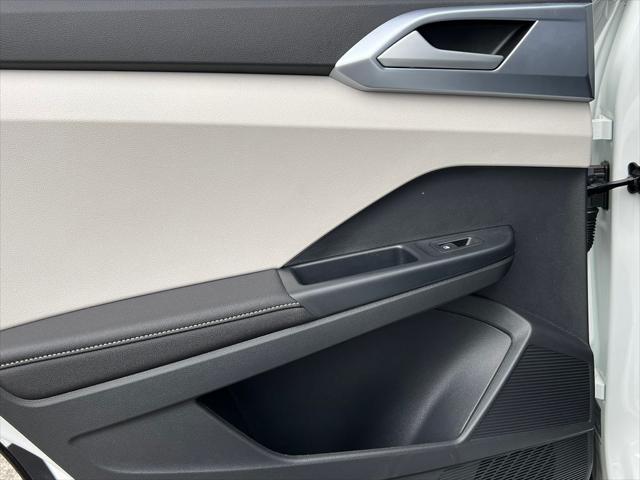 2026 Volkswagen Taos SE