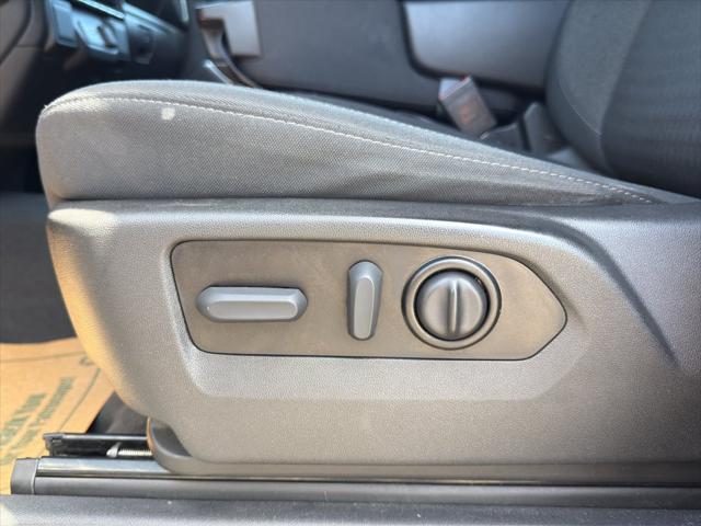 2022 Chevrolet Silverado 1500 4WD Crew Cab Short Bed LT with 2FL