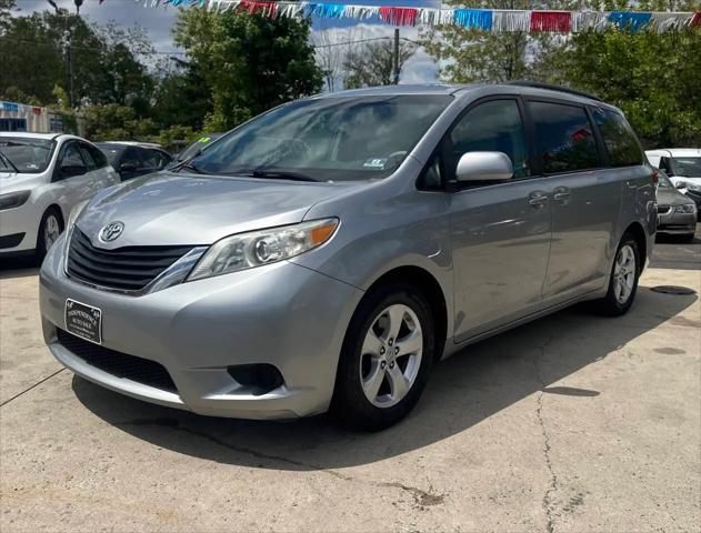 2011 Toyota Sienna LE V6