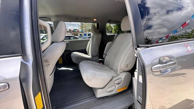2011 Toyota Sienna LE V6