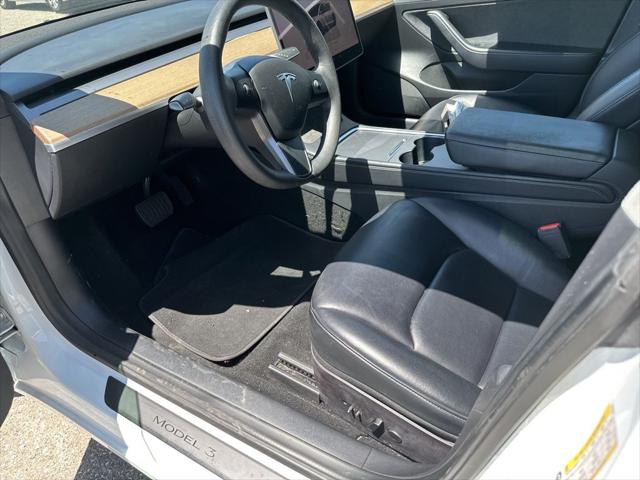 2022 Tesla Model 3 Rear-Wheel Drive
