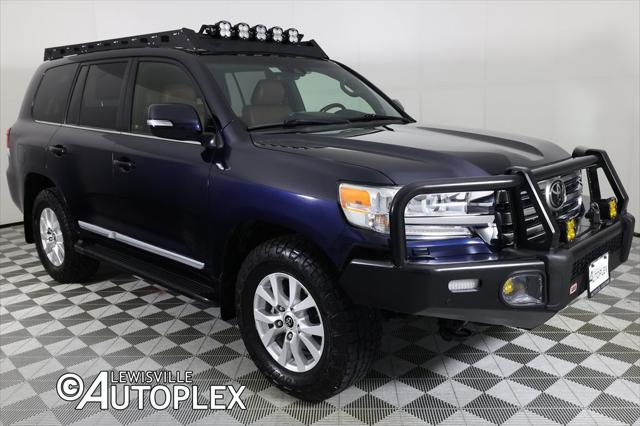 2018 Toyota Land Cruiser V8