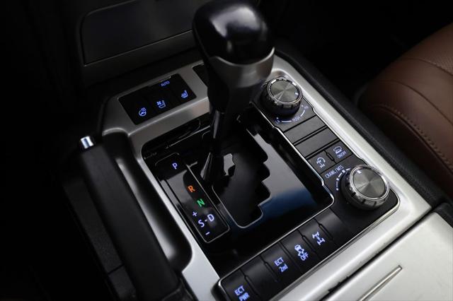 2018 Toyota Land Cruiser V8