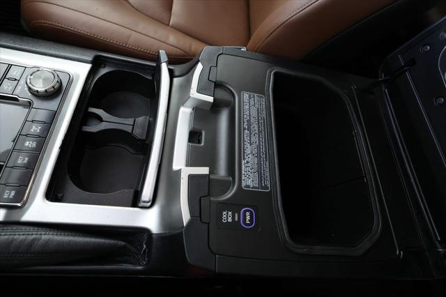 2018 Toyota Land Cruiser V8