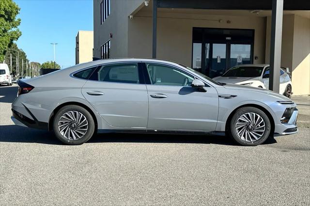 2026 Hyundai Sonata Hybrid SEL