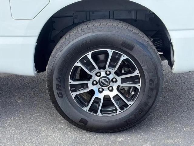 2024 Nissan Titan Crew Cab SV 4x4