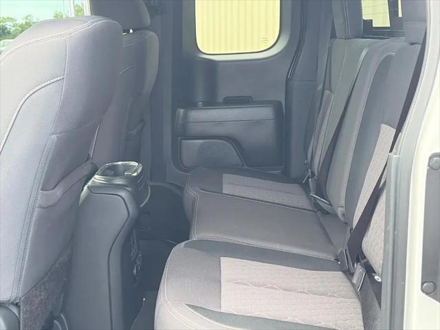2024 Nissan Titan Crew Cab SV 4x4