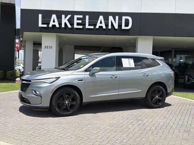 2024 Buick Enclave Essence AWD