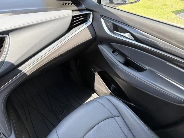 2024 Buick Enclave Essence AWD