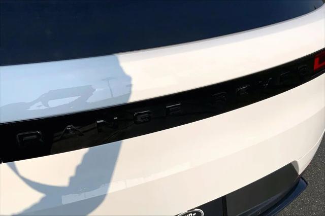 2026 Land Rover Range Rover Sport P360 SE