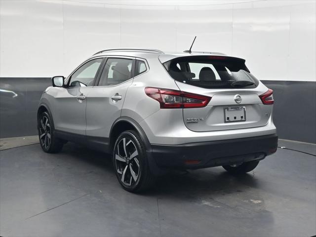 2022 Nissan Rogue Sport SL FWD Xtronic CVT