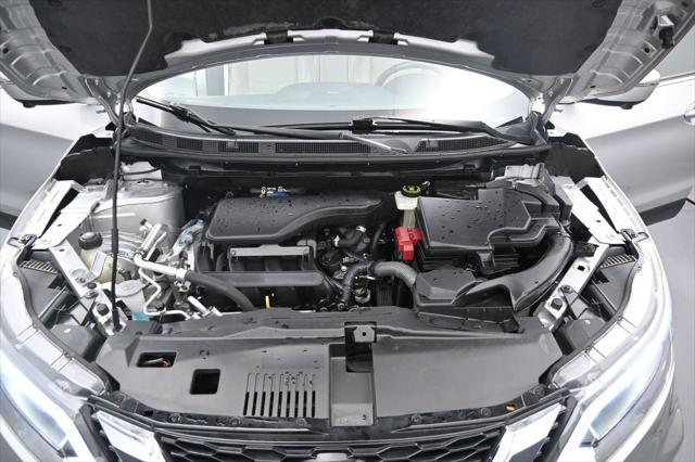 2022 Nissan Rogue Sport SL FWD Xtronic CVT