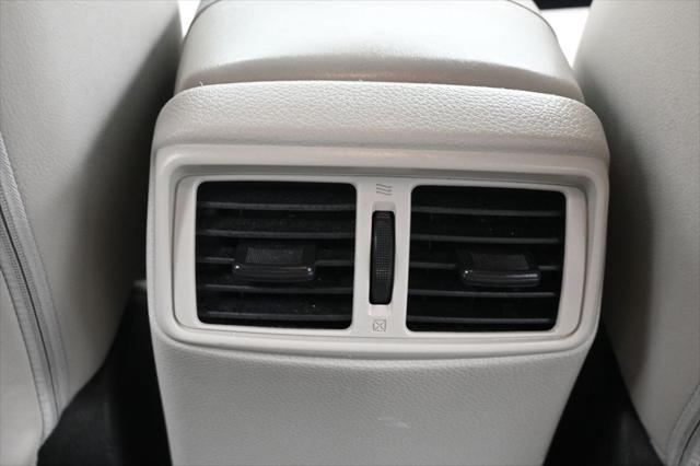2022 Nissan Rogue Sport SL FWD Xtronic CVT