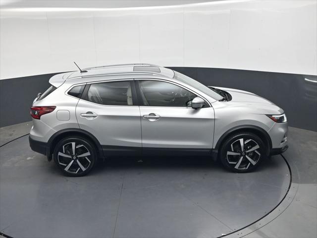 2022 Nissan Rogue Sport SL FWD Xtronic CVT
