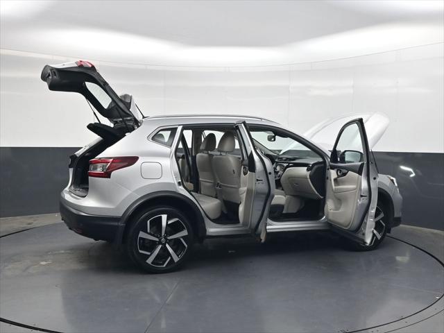 2022 Nissan Rogue Sport SL FWD Xtronic CVT