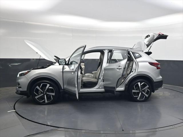 2022 Nissan Rogue Sport SL FWD Xtronic CVT