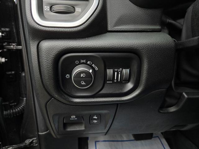 2025 Ram 1500 Big Horn Crew Cab 4x4 5'7" Box