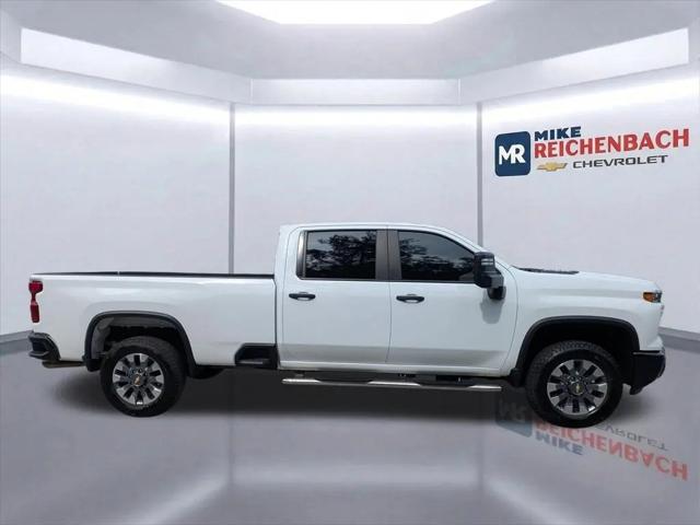 2024 Chevrolet Silverado 2500HD 4WD Crew Cab Long Bed Custom