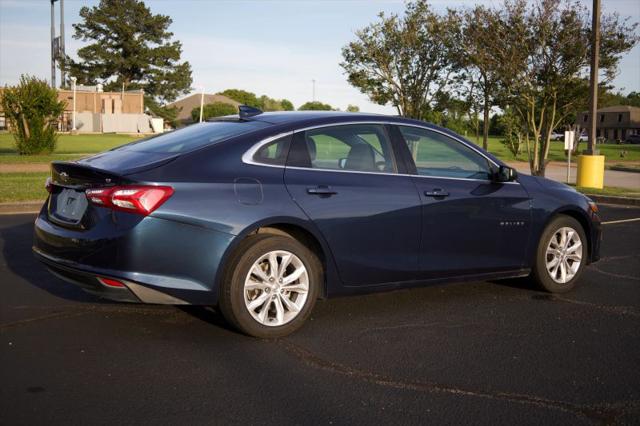 2022 Chevrolet Malibu FWD LT
