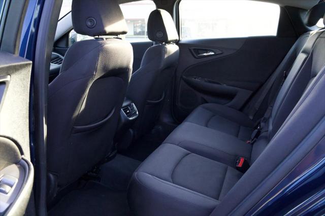 2022 Chevrolet Malibu FWD LT