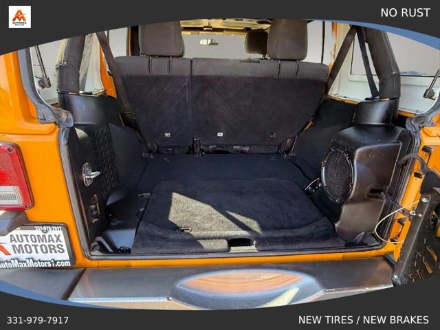 2012 Jeep Wrangler Unlimited Sahara