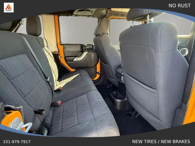 2012 Jeep Wrangler Unlimited Sahara