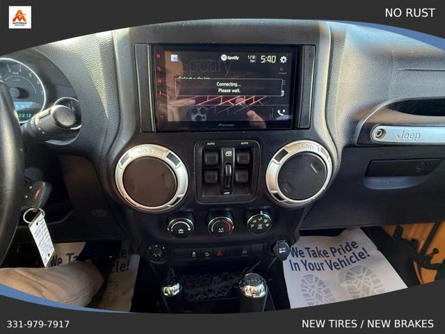 2012 Jeep Wrangler Unlimited Sahara