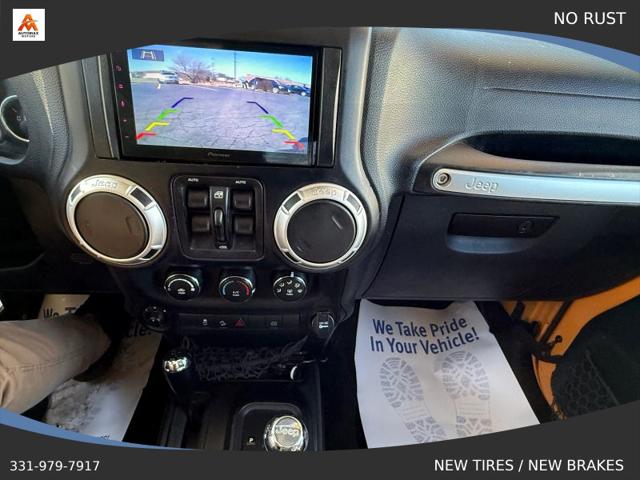 2012 Jeep Wrangler Unlimited Sahara