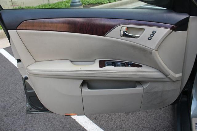 2011 Toyota Avalon Limited