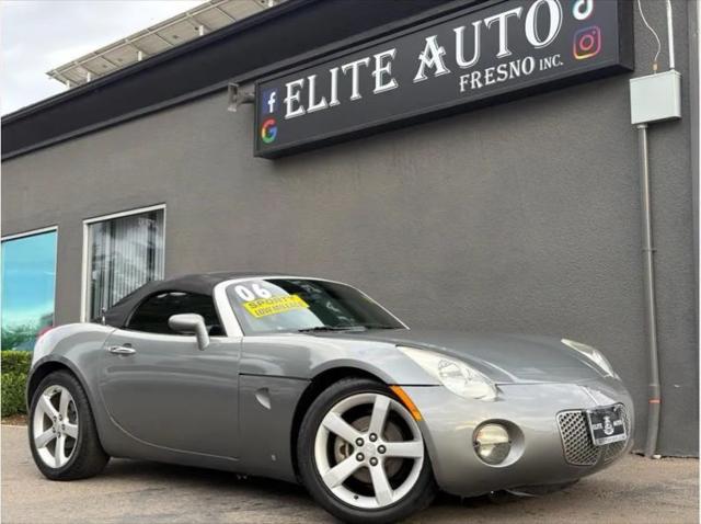 2006 Pontiac Solstice Base for sale in Fresno, CA