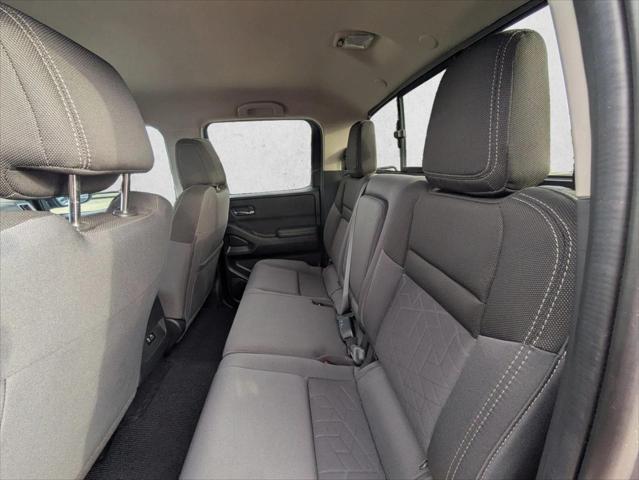 2025 Nissan Frontier Crew Cab SV 4x2