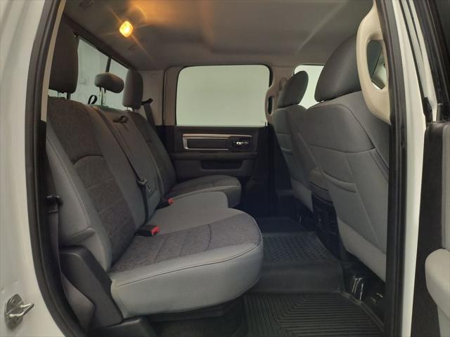2017 Ram 1500 Big Horn Crew Cab 4x4 5'7" Box