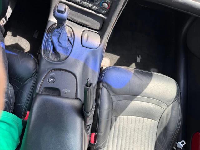 2001 Chevrolet Corvette Base