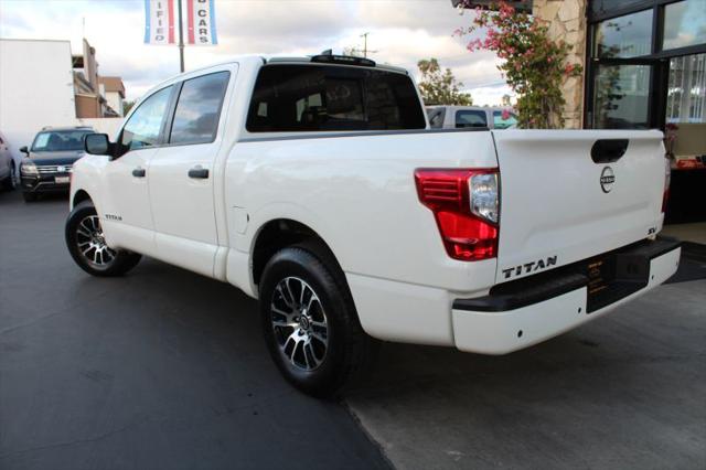 2023 Nissan Titan Crew Cab SV 4x2