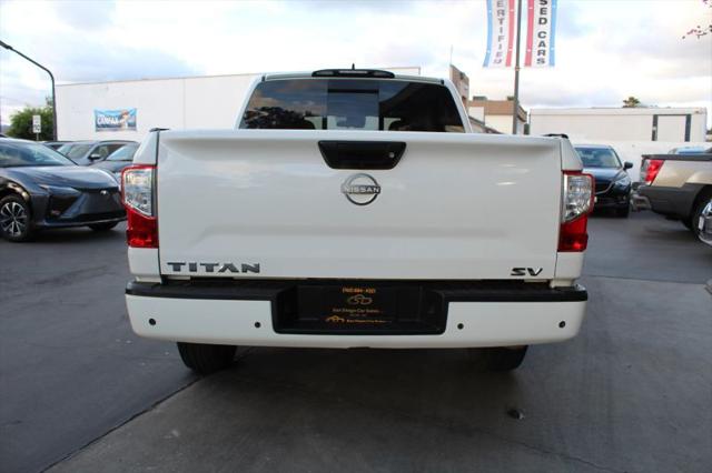 2023 Nissan Titan Crew Cab SV 4x2