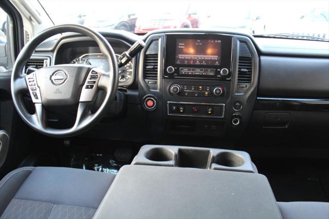 2023 Nissan Titan Crew Cab SV 4x2