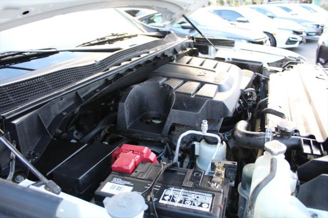 2023 Nissan Titan Crew Cab SV 4x2