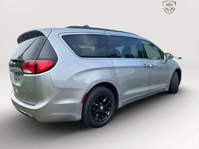 2020 Chrysler Pacifica Touring